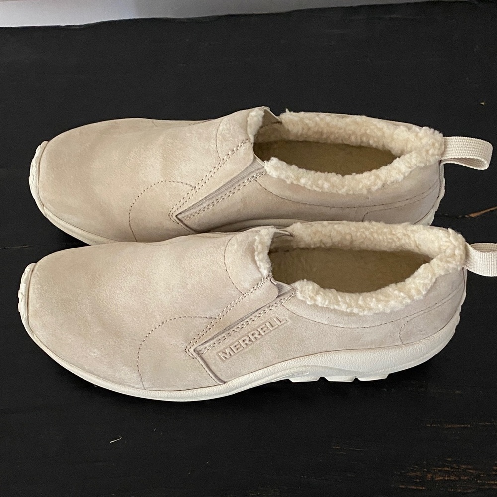Merrell Women's Slip-On Faux Shearling Loafers in Light Cream